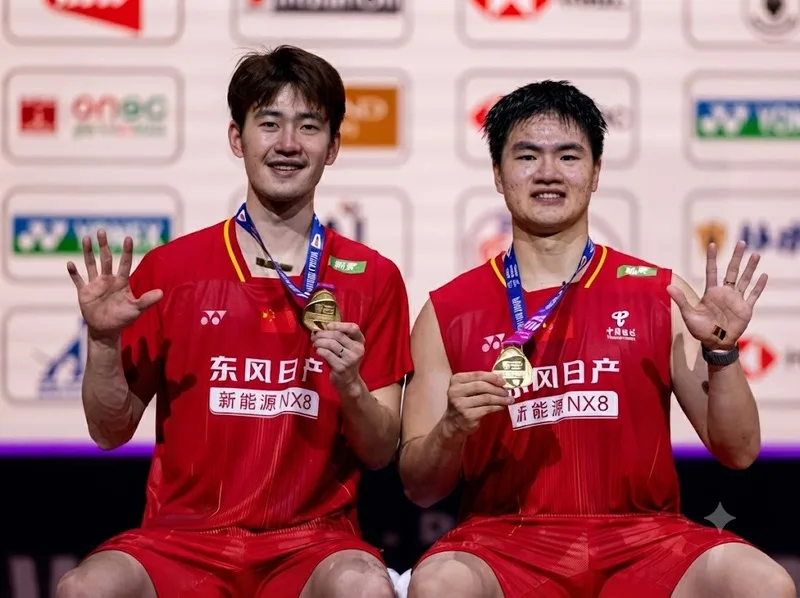 Lanier thắng nhờ tốc độ; An Se Young dựa vào độ bền và phòng ngự; các đôi vô địch nổi bật ở phối hợp. Hành trình chinh phục đỉnh cao thế giới vì thế kiểm tra đồng thời kỹ thuật, thể lực, chiến thuật và tâm lý.