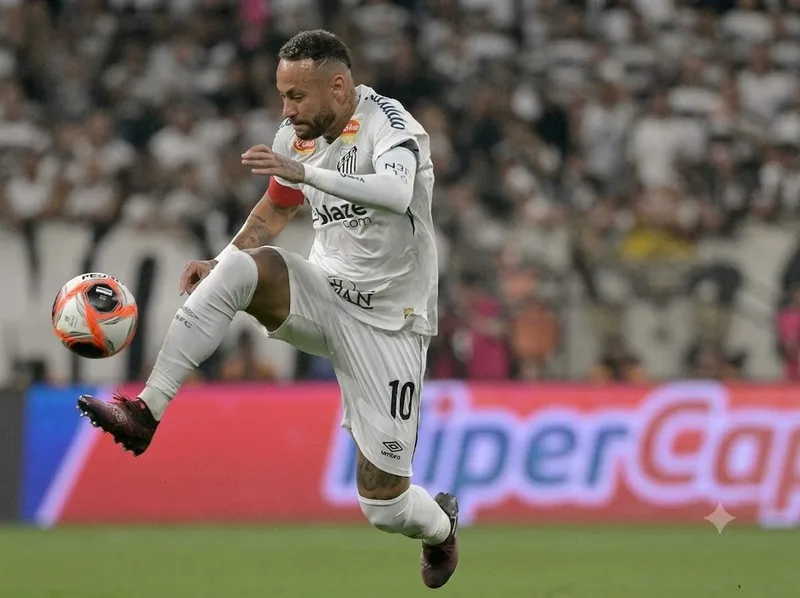 Neymar khoác áo Santos FC trong hành trình trở lại bóng đá Brazil
